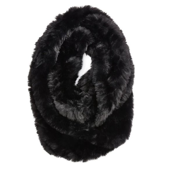 LA FIORENTINA Faux Fur Infinity Scarf - Picture 2 of 6